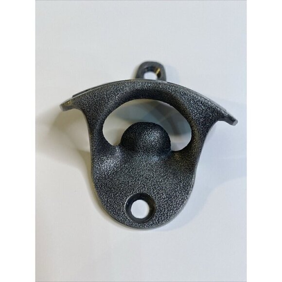 Vintage Marlboro Lucky Horseshoe Wall Mount Beer/Pop Bottle Opener - Picture 3 of 3